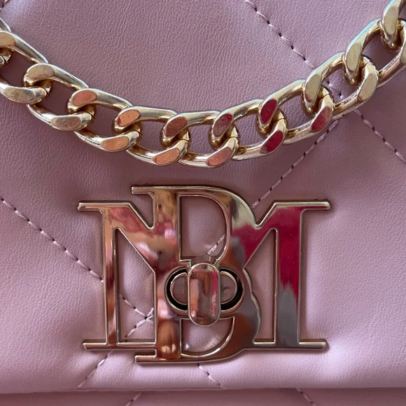 Badgley Mischka Quilted Big Chain Crossbody Bag - Picture 2 of 14